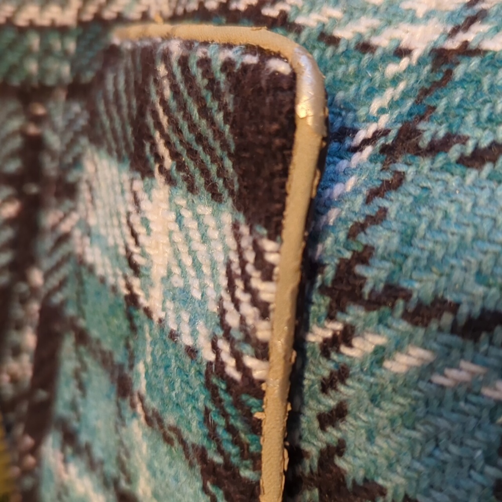 LAST CALL! Coco & Tashi Plaid Women's Jacket with Embroidered Crest - Picture 11 of 14